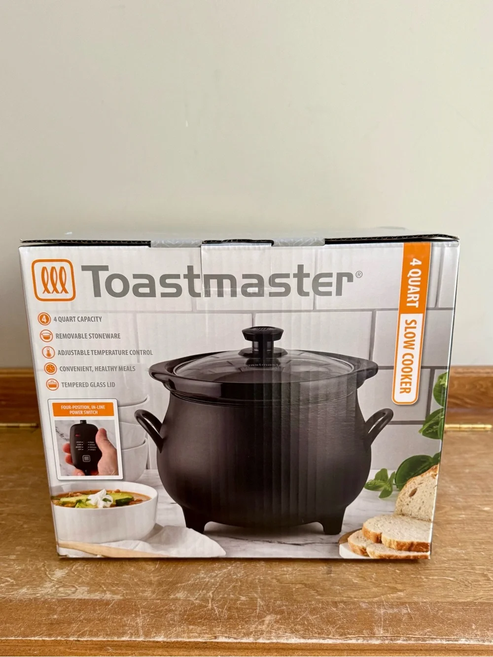 Toastmaster Cauldron 4-Quart Black Slow Cooker with Glass Lid